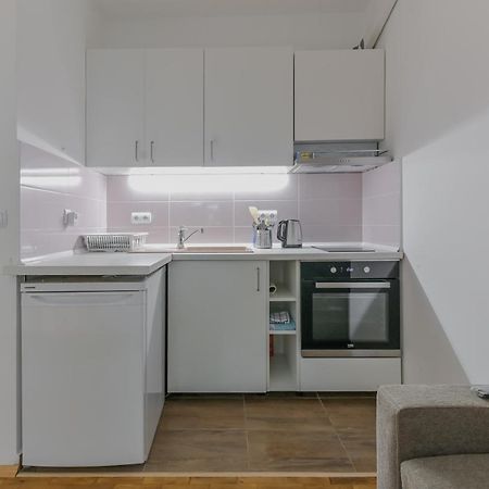 Bright Apartment In The Heart Of The City By Flat Mаnager София Экстерьер фото