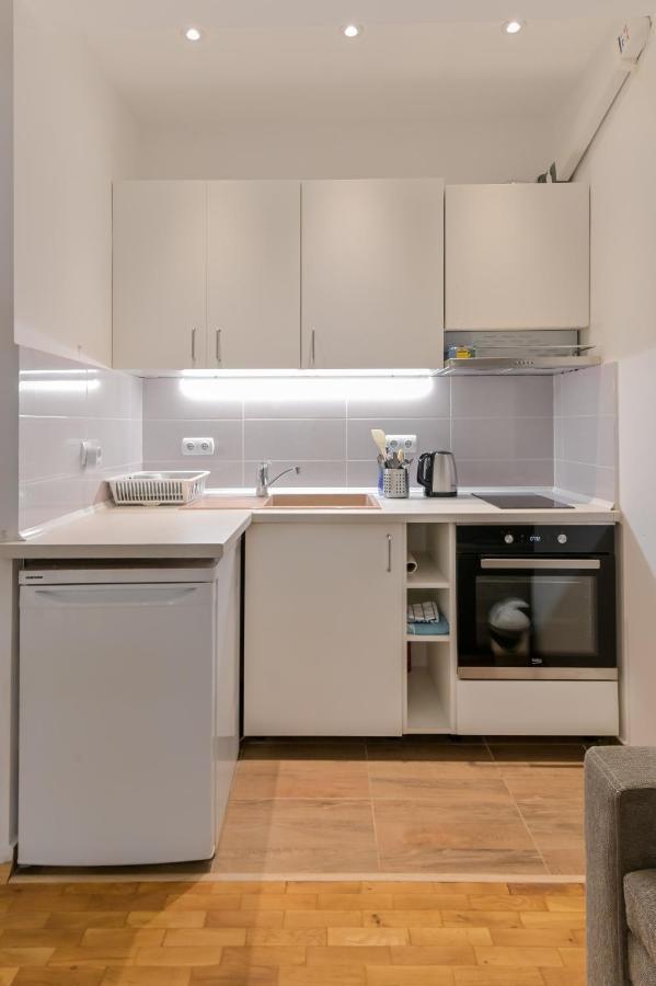 Bright Apartment In The Heart Of The City By Flat Mаnager София Экстерьер фото