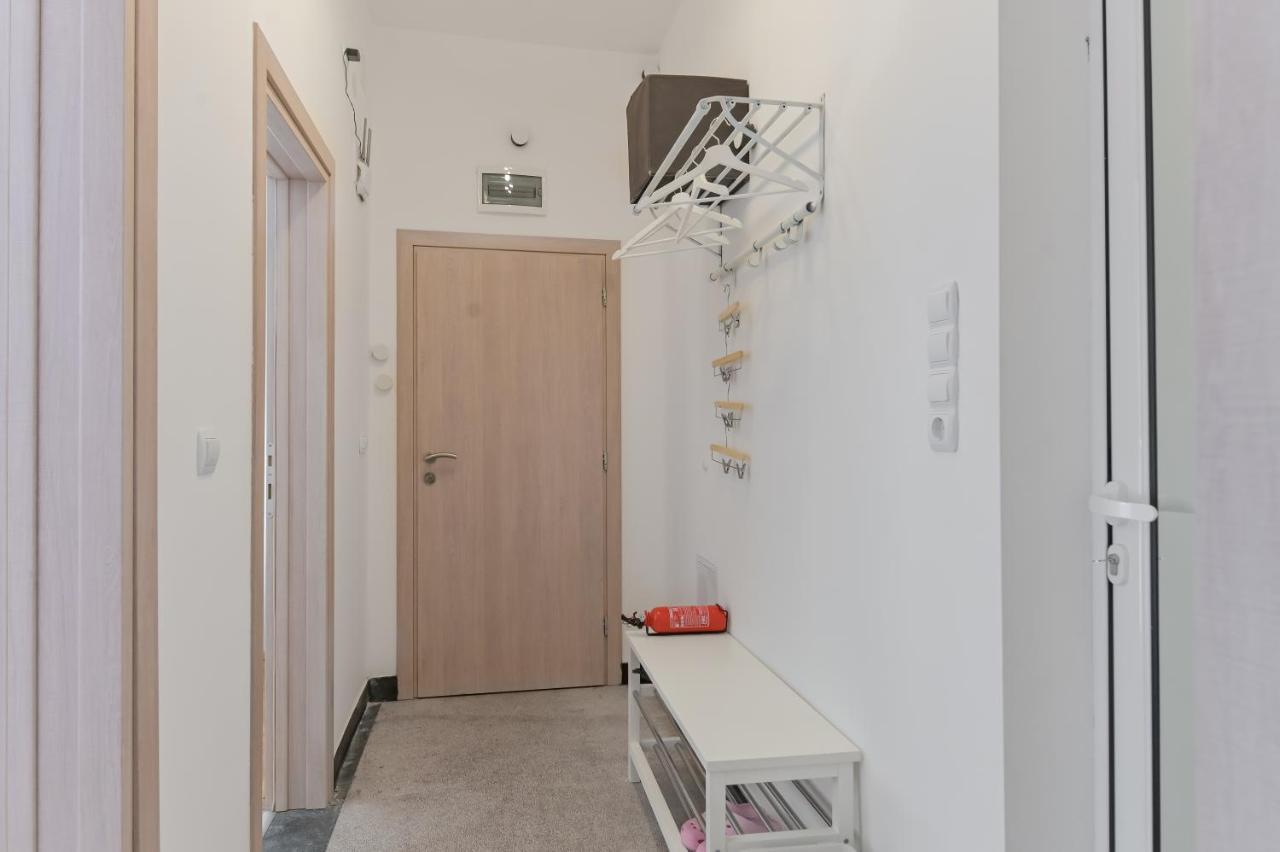 Bright Apartment In The Heart Of The City By Flat Mаnager София Экстерьер фото